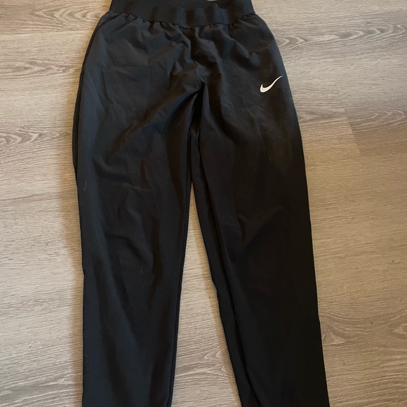 black nike active pants, size S! - Picture 1 of 3